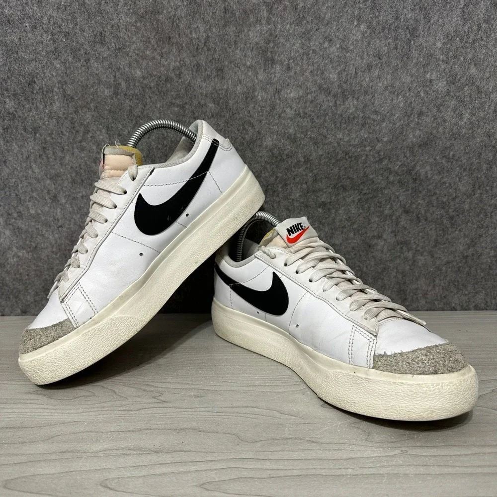 Nike Blazer Low Platform Womens‎ Sz 8 Sneakers White Black DJ0292-101